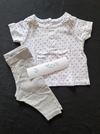 Legging et tee-shirt