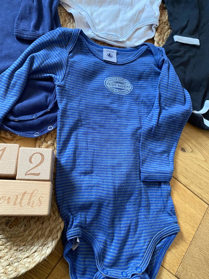 Lot de 4 bodys taille 12 mois petit bateau - photo numéro 2