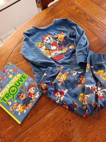 Lot pyjama et livré Pat Patrouille 