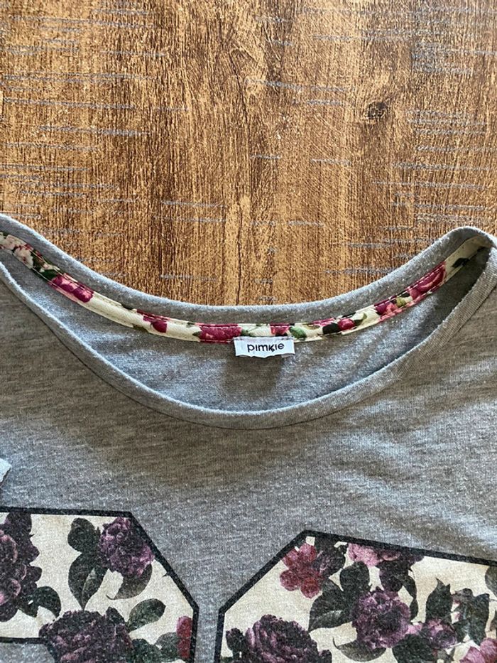 🌸 Crop top gris fleuri n°22 - Pimkie - Taille 36/S 🌸 - photo numéro 3