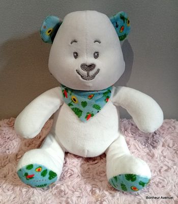 Doudou peluche ourson de marque Mustela