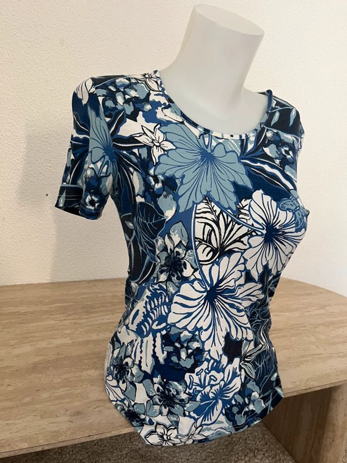 Haut t-shirt Damart Taille 38-40💫 - photo numéro 2