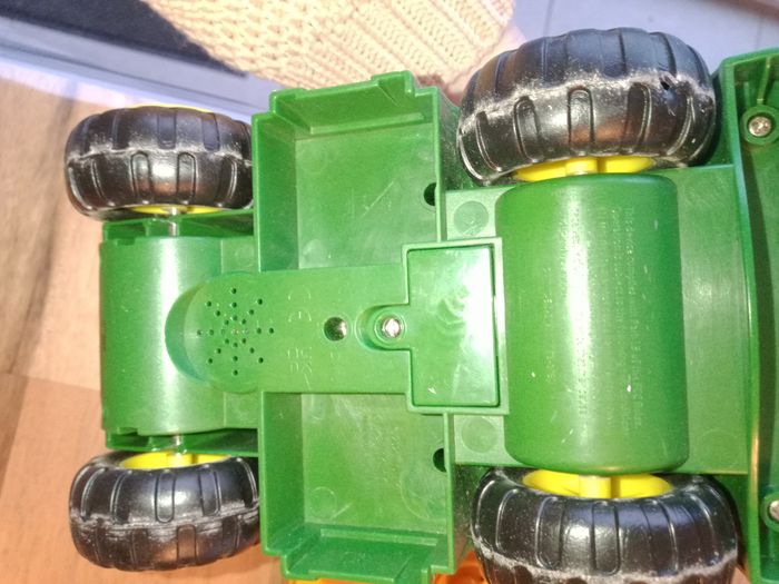 Camion John Deere musical avec sa remorque - photo numéro 6