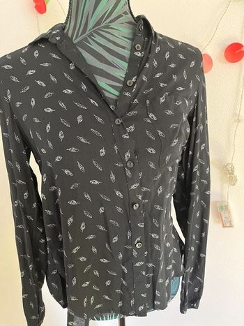 Blouse noire motif plumes taille 36