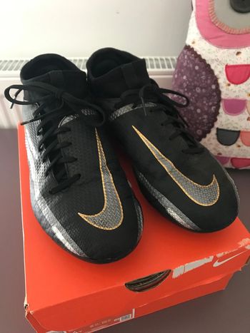 Crampons Nike Phantom 36