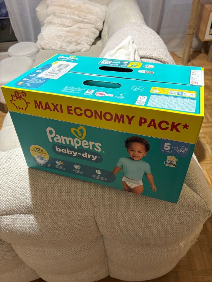 Pampers Baby-Dry de taille 5 (11-16kg) - photo numéro 3