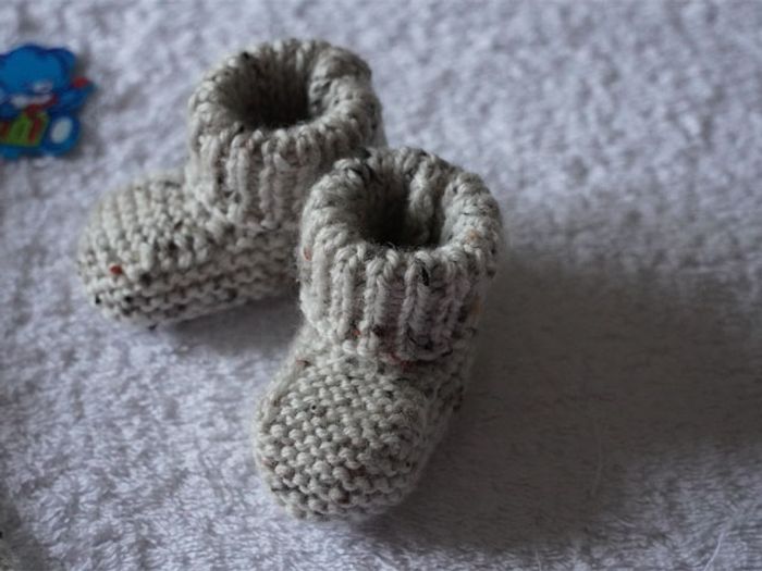 Ensemble écru chiné neuf Naissance : Bonnet lutin + chaussons - photo numéro 3