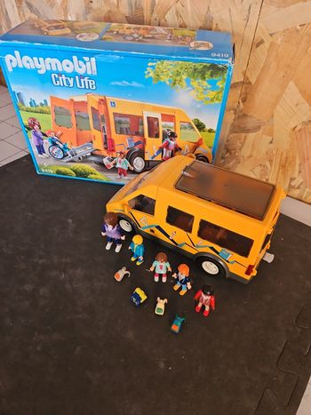 Bus scolaire playmobil