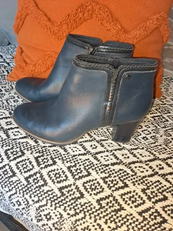 Bottines bleues dentelle tamaris 40 comme neuves hyper confortables