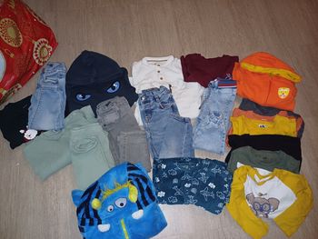 Lot de vêtements 24mois