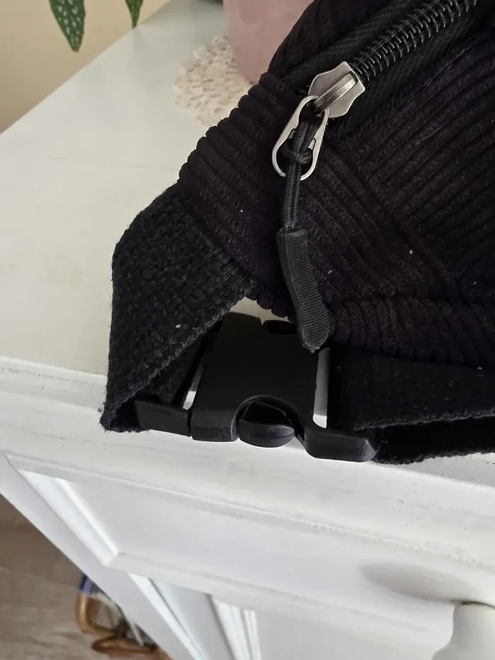 🖤 Banane en velours noir – pratique & stylée - photo numéro 3