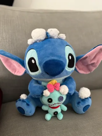 Peluche Disney stitch et scrump ( souillon)