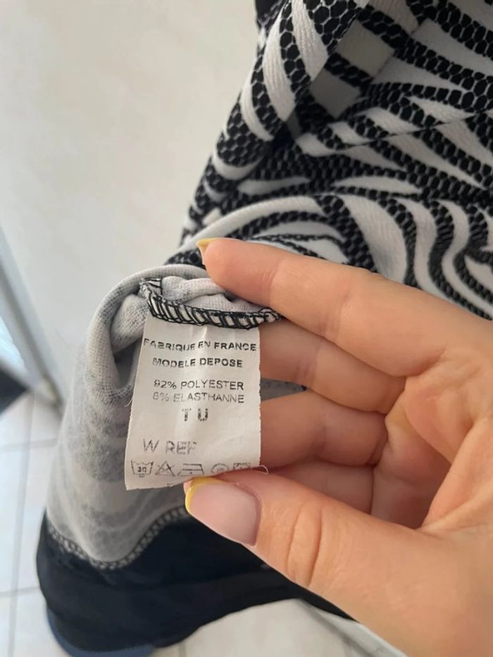 Sublime robe vintage à motifs zèbre noirs et blancs, fabriquée en France ! 🦓 - photo numéro 4
