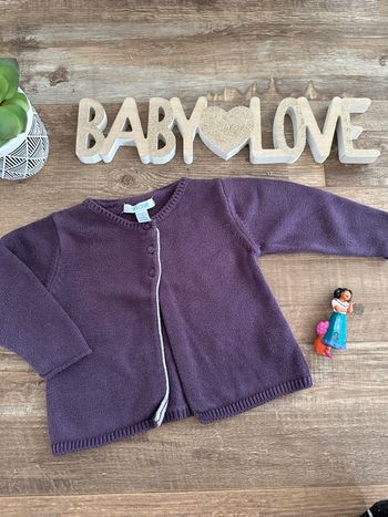 - Gilet Obaibi   - 12 mois  - Très bon état 