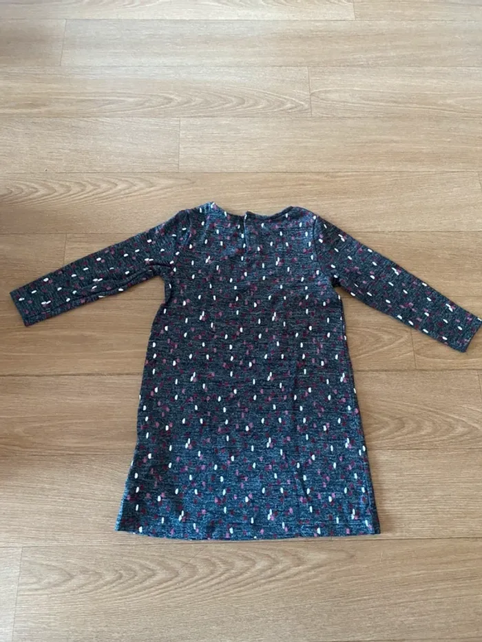 Robe fille 2/4 ans - photo numéro 2