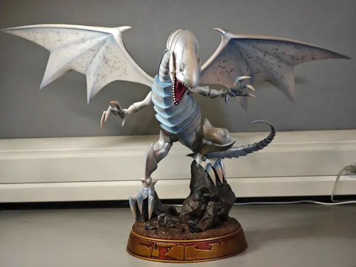 Figurine Yu-Gi-Oh : Blue Eyes White Dragon White Edition F4F 30cm / 55cm - photo numéro 2