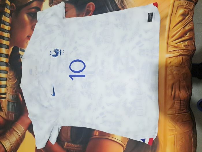 Maillot de foot équipé de France - photo numéro 2