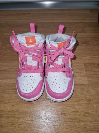 Basket taille 23,5