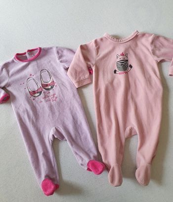 Lot pyjamas taille 6mois