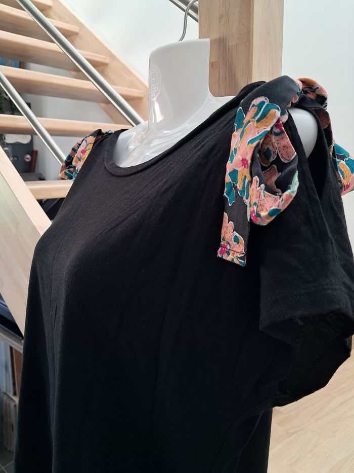 Top femme noir - photo numéro 2