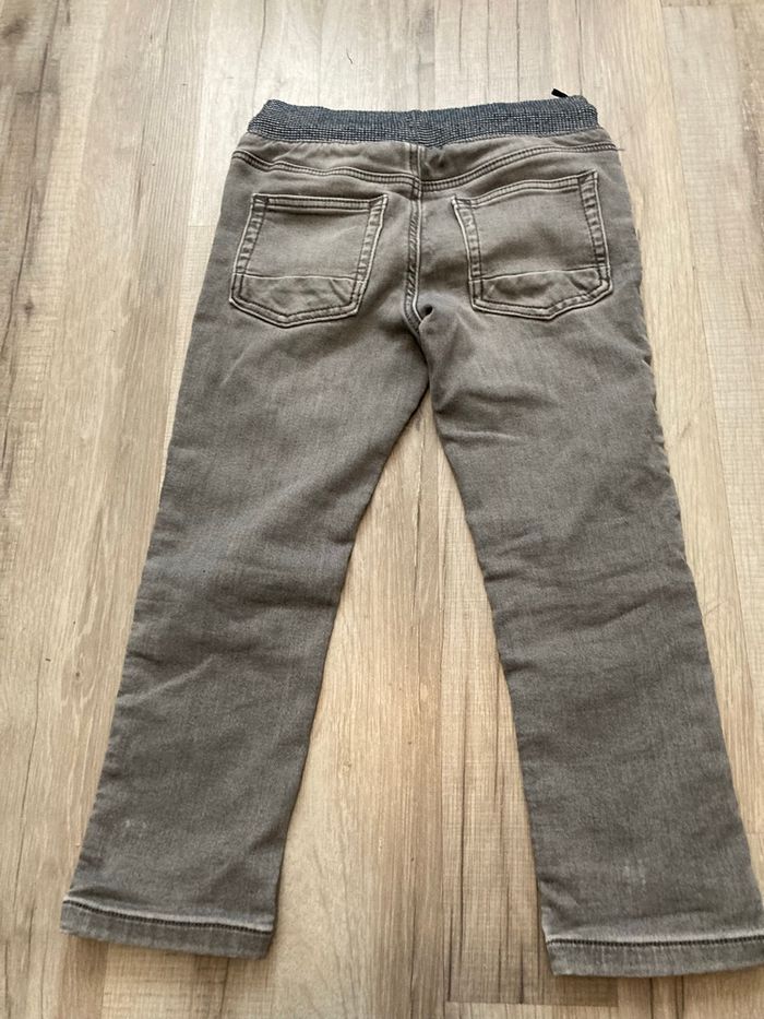 Pantalon C&A 5 ans - photo numéro 3