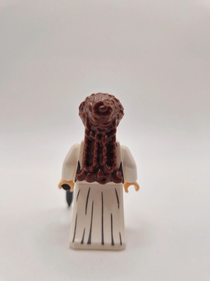 Figurine type lego Princesse Leia star wars - photo numéro 3