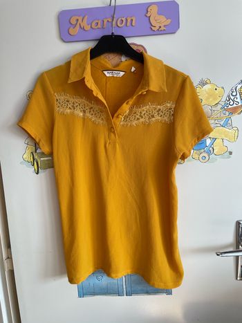 Polo jaune moutarde à manches courtes, taille S, marque Naf Naf