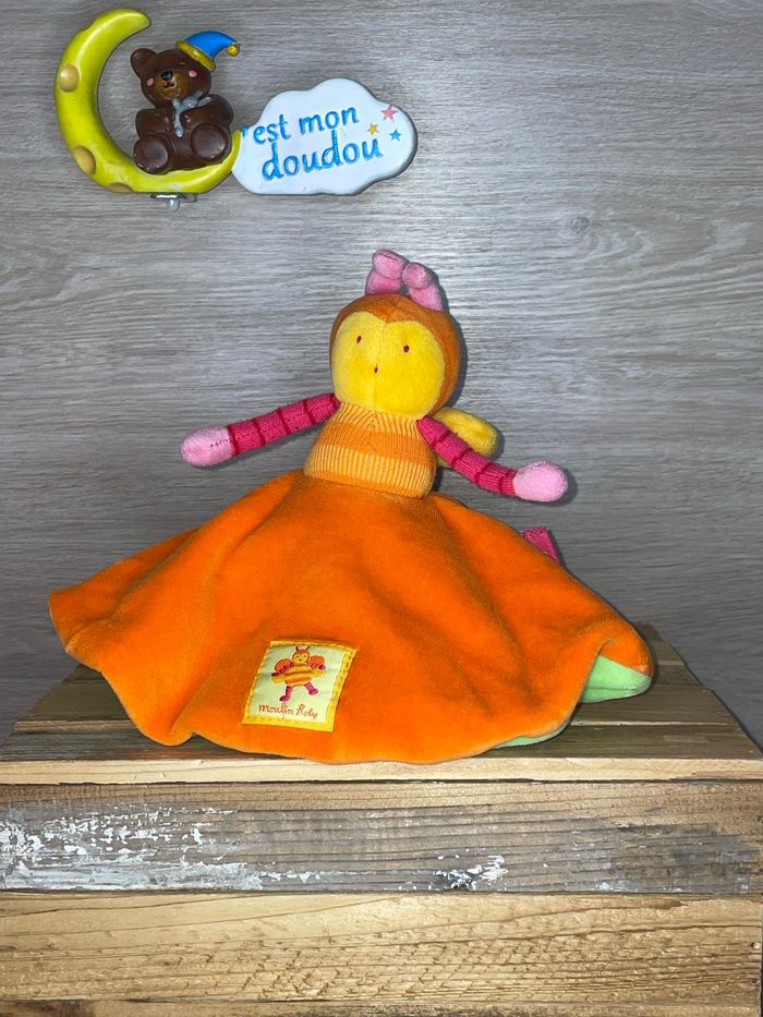 MR232 doudou abeille 🐝 Moulin Roty réversible - photo numéro 2