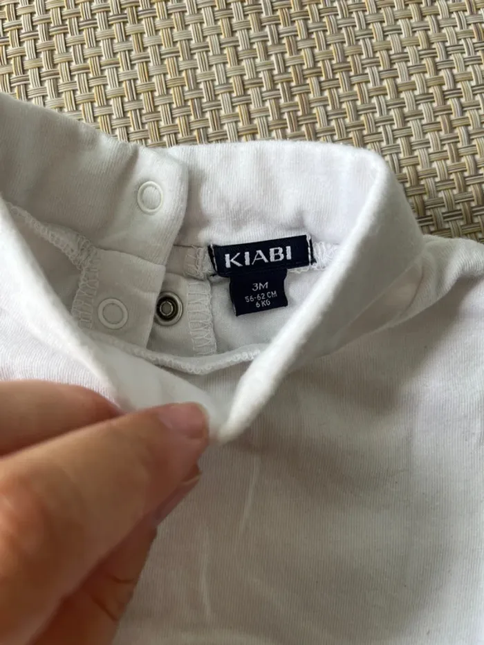 Sous pull taille 3 mois - photo numéro 2