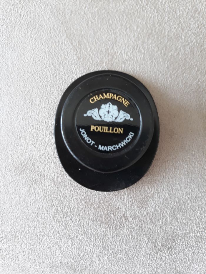Faby27800 Bouchon de champagne Jonot-Marchwicki - Pouillon en forme de chapeau haut de forme