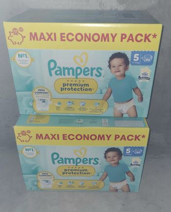 Lot de 160 couches Pampers Premium Protection taille 5 neufs