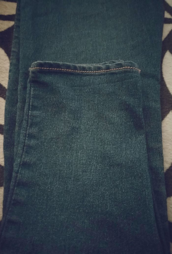 Jeans Skinny Fit "H&M" 11/12 ans très peu porté - photo numéro 6