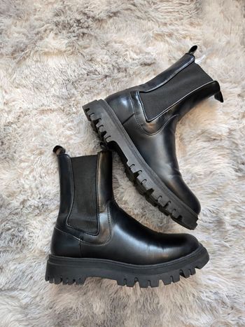 Bottines Chelsea PULL&BEAR noires – Taille 43 – Très bon état