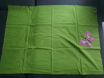 Tissu vert papillon 85cmx 60cm