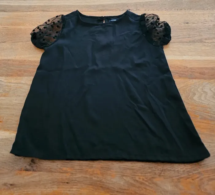 Tee-shirts, pulls ,robe 8 ans - photo numéro 5