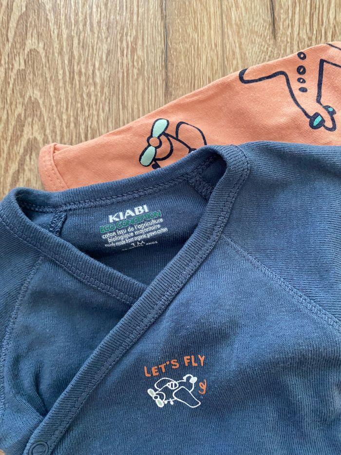 Lot pyjama 2 bodies 1 mois - photo numéro 2