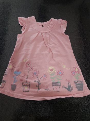 Robe 6 mois neuve