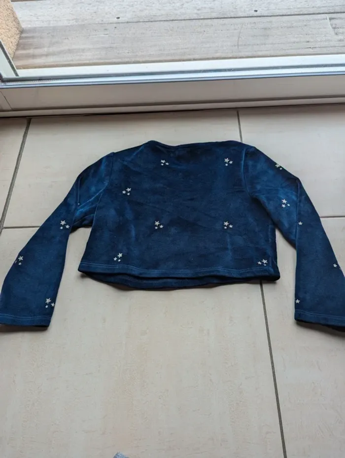 Pull court velours bleu okaidi 5 ans