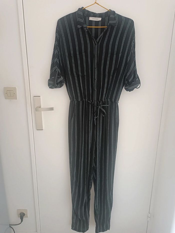 Combinaison noire à rayures vertes Taille 34 Promod En très bon état - photo numéro 4