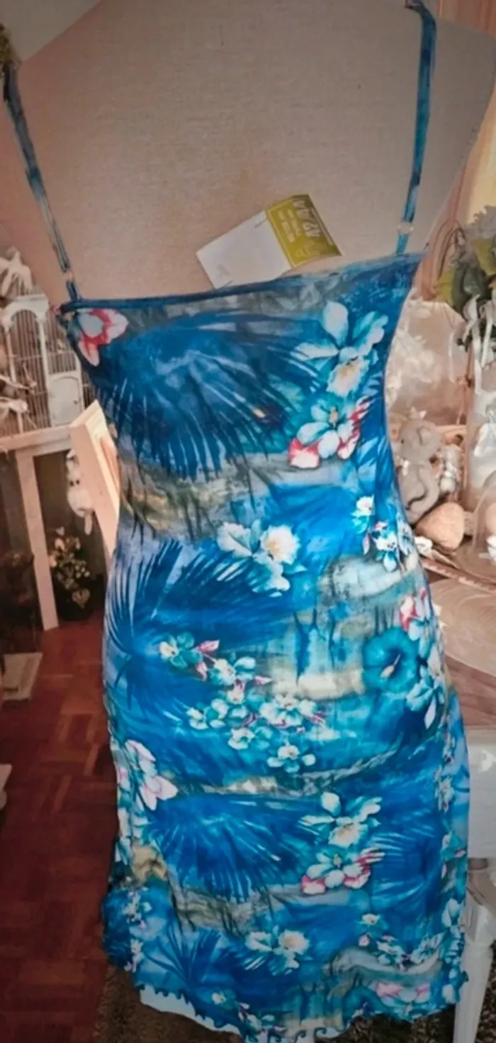 Robe bleu tropicale Taille 38/40 Neuve - photo numéro 3