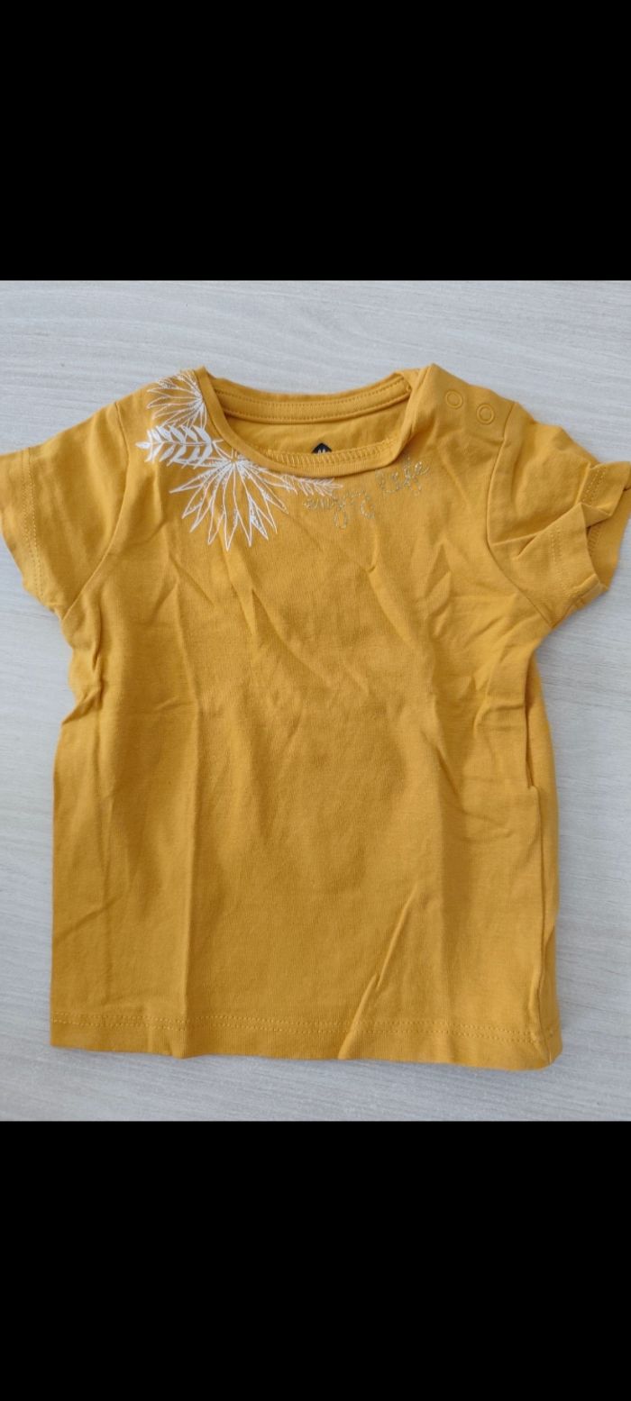 T-shirt