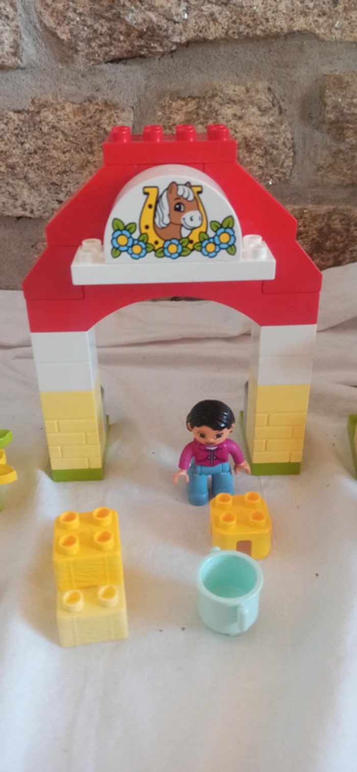Écurie lego duplo avec chevaux - photo numéro 5