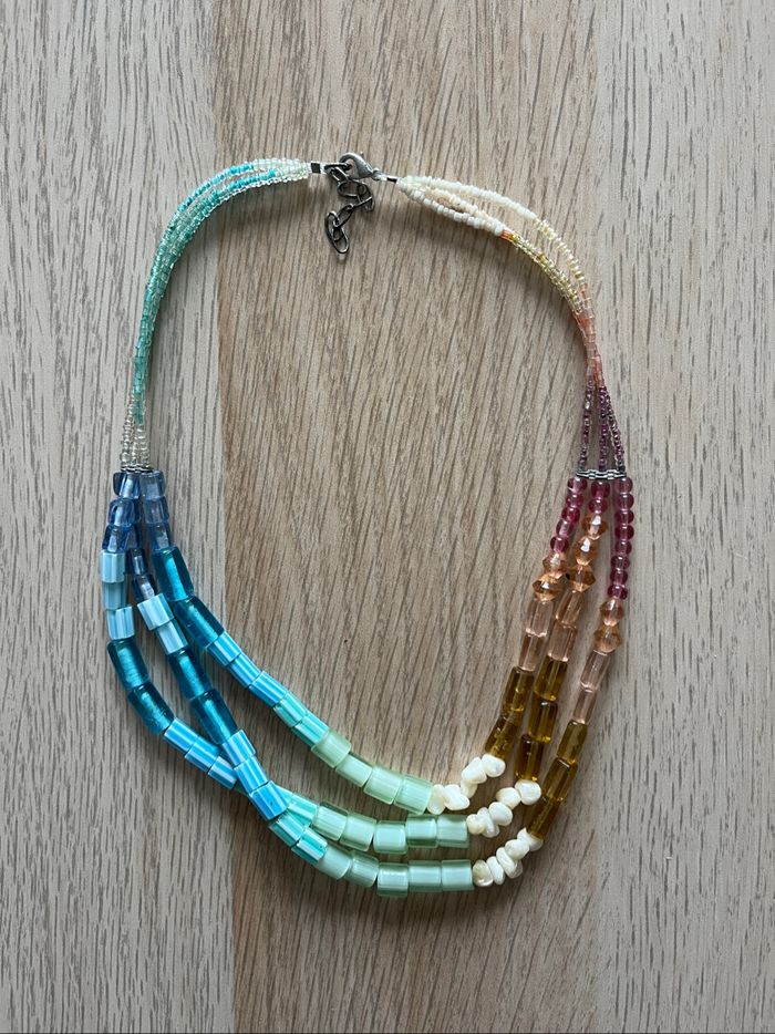 Collier multicolore