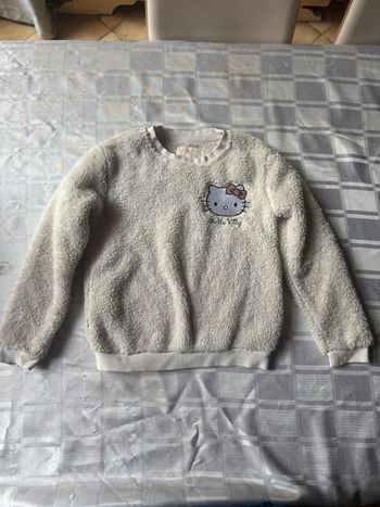 Pull hello kitty 7 ans
