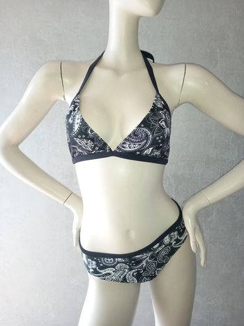 maillot de bain 2 pièces noir et blanc gémo taille 44