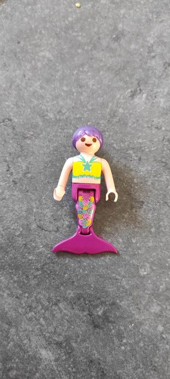 (C49) Playmobil sirène petite fille cheveux violets