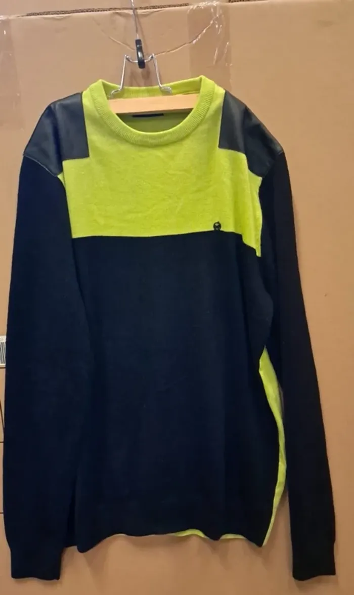 Pull Kaporal neuf noir/vert clair taille xl