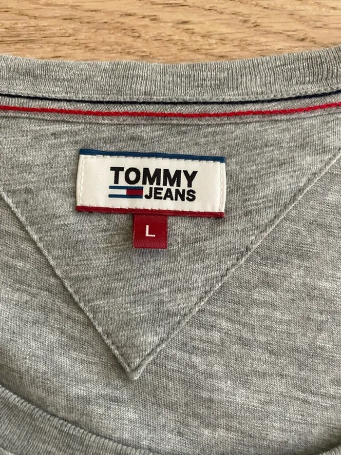 Teeshirt Tommy Hilfiger - photo numéro 4