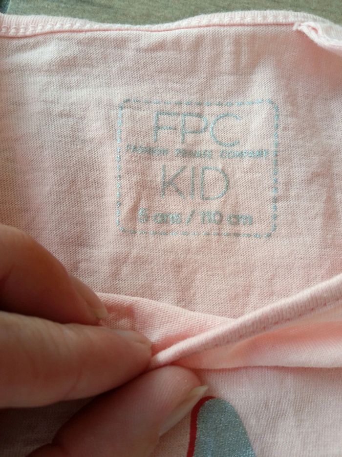 Tee-shirt 5 ans - photo numéro 3