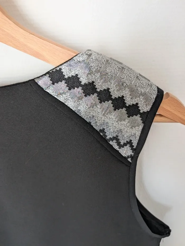 Blouse sans manches - photo numéro 5